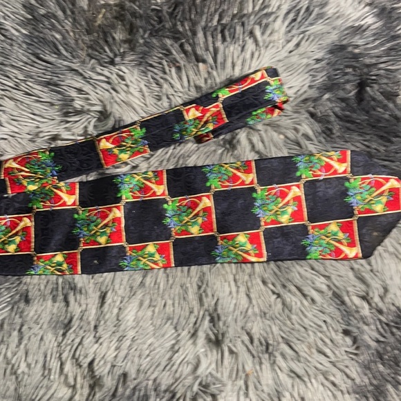 Holiday traditions by MMG homework design collection tie - Picture 4 of 4